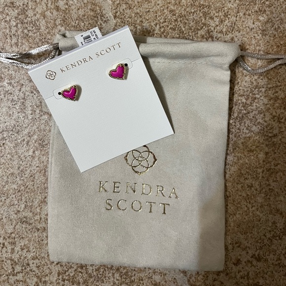 NWT Kendra Scott Earrings - Picture 2 of 6